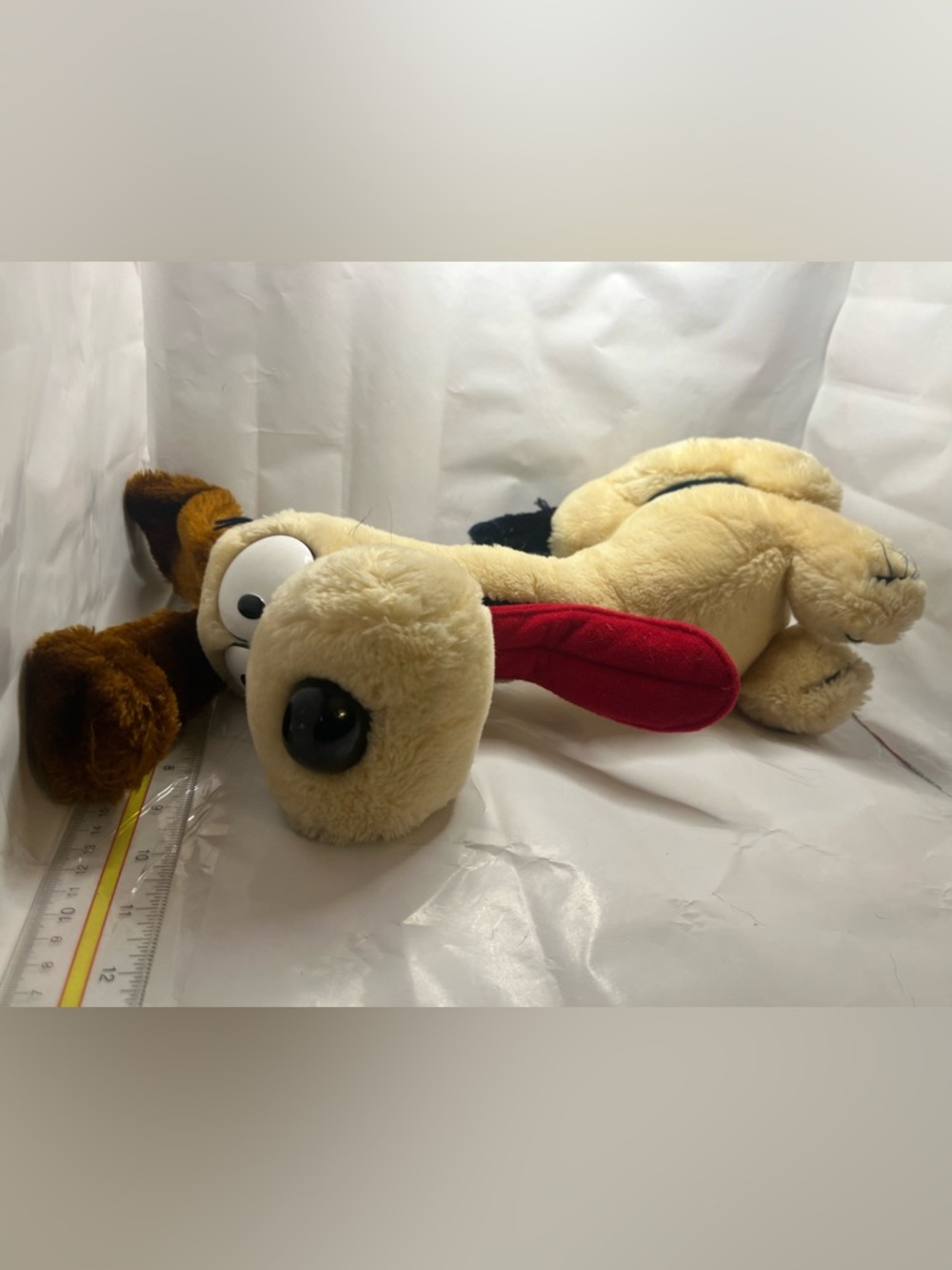 Large 1983 Garfield Odie vintage plush